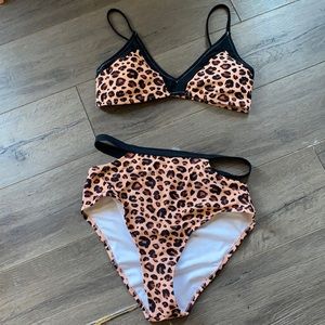 NWOT Cupshe high waisted leopard cutout bikini!